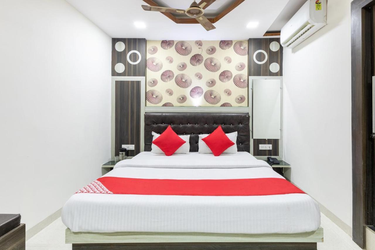 Oyo 45301 Hotel Om Palace Sagar  Exterior photo
