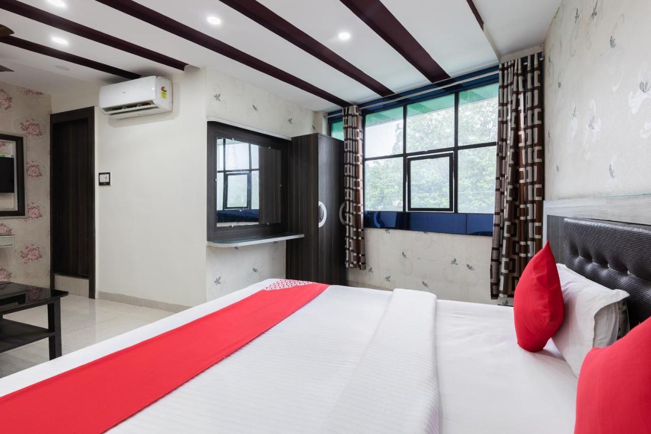 Oyo 45301 Hotel Om Palace Sagar  Exterior photo