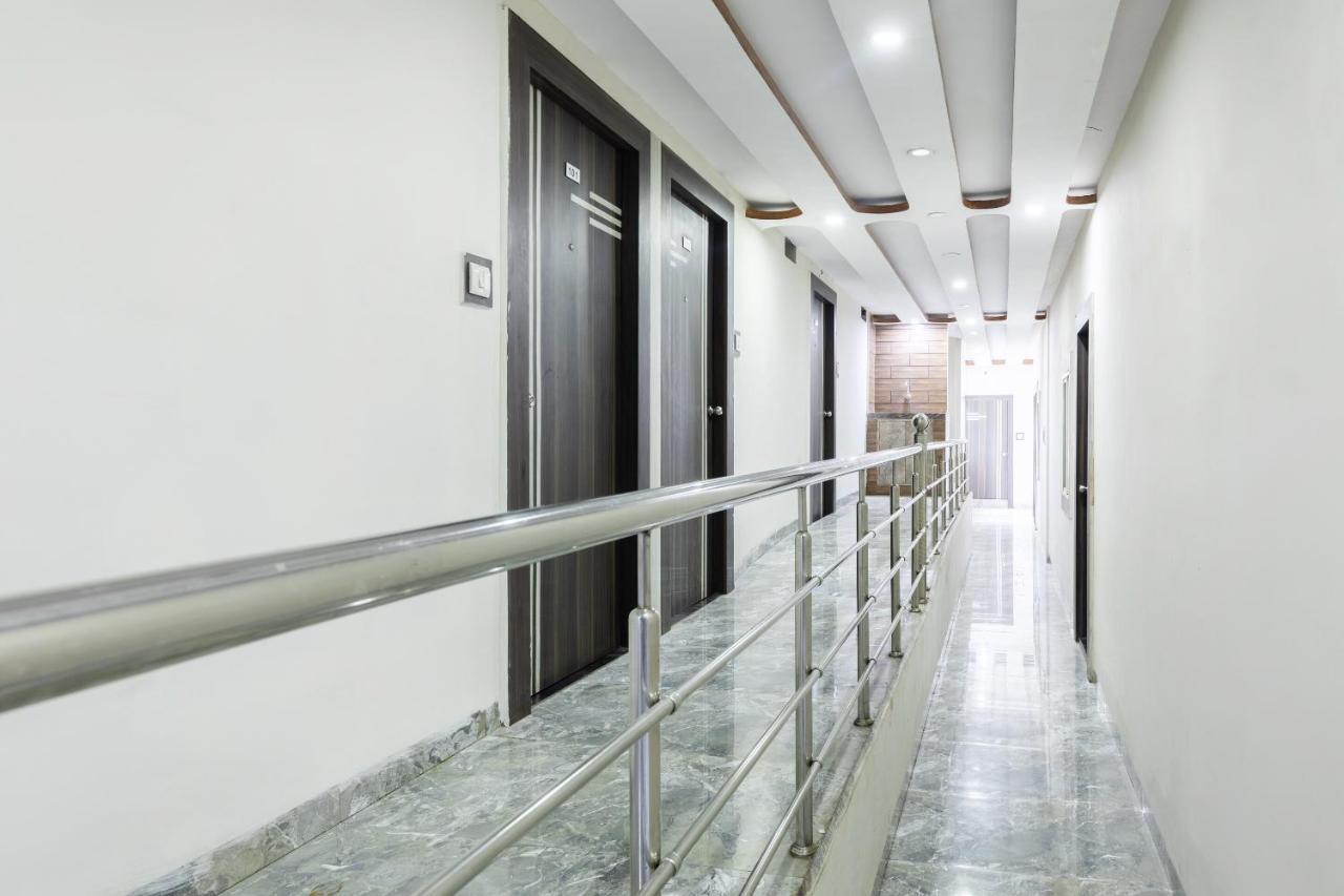 Oyo 45301 Hotel Om Palace Sagar  Exterior photo